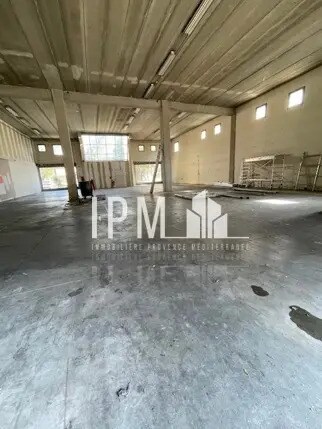 Commerce de détail dans Aubagne à louer - Photo intérieure - Image 3 de 9