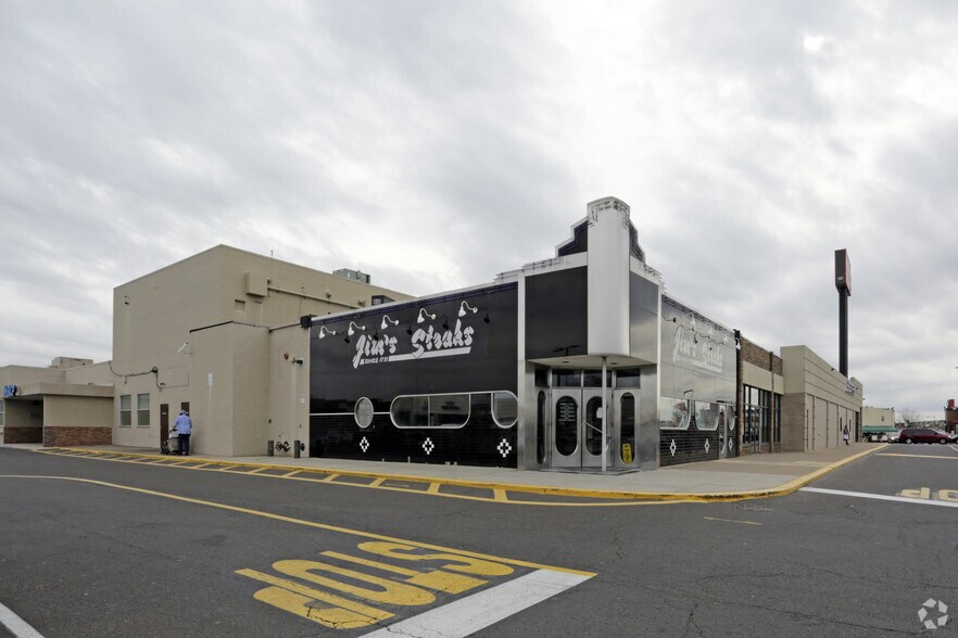 2301-2399 Cottman Ave, Philadelphia, PA à louer - Photo du bâtiment - Image 1 de 14