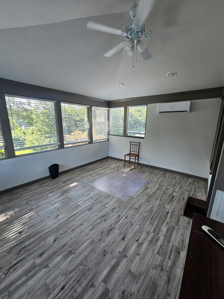 403 Green St, Gainesville, GA for lease - Building Photo - Image 3 of 15