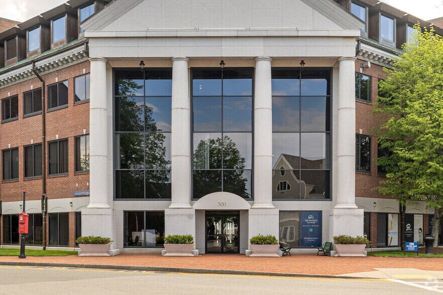 500 Victory Rd, Quincy, MA à louer - Photo du bâtiment - Image 3 de 5