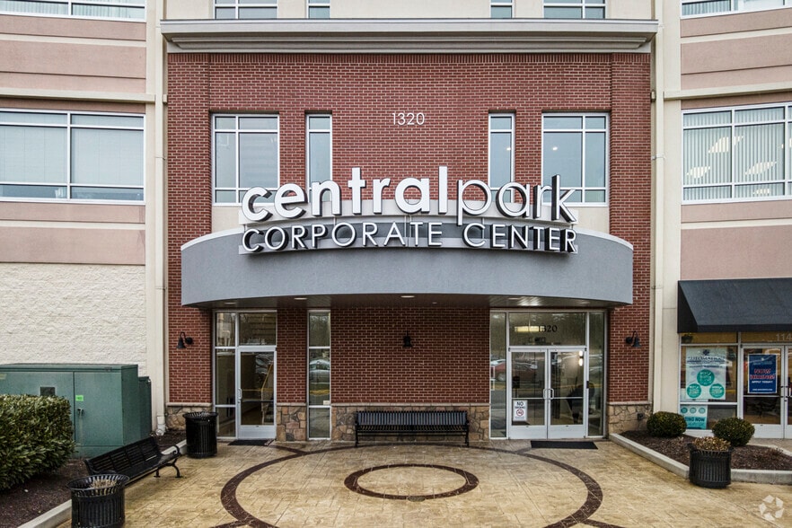 1320 Central Park Blvd, Fredericksburg, VA for lease - Building Photo - Image 2 of 13