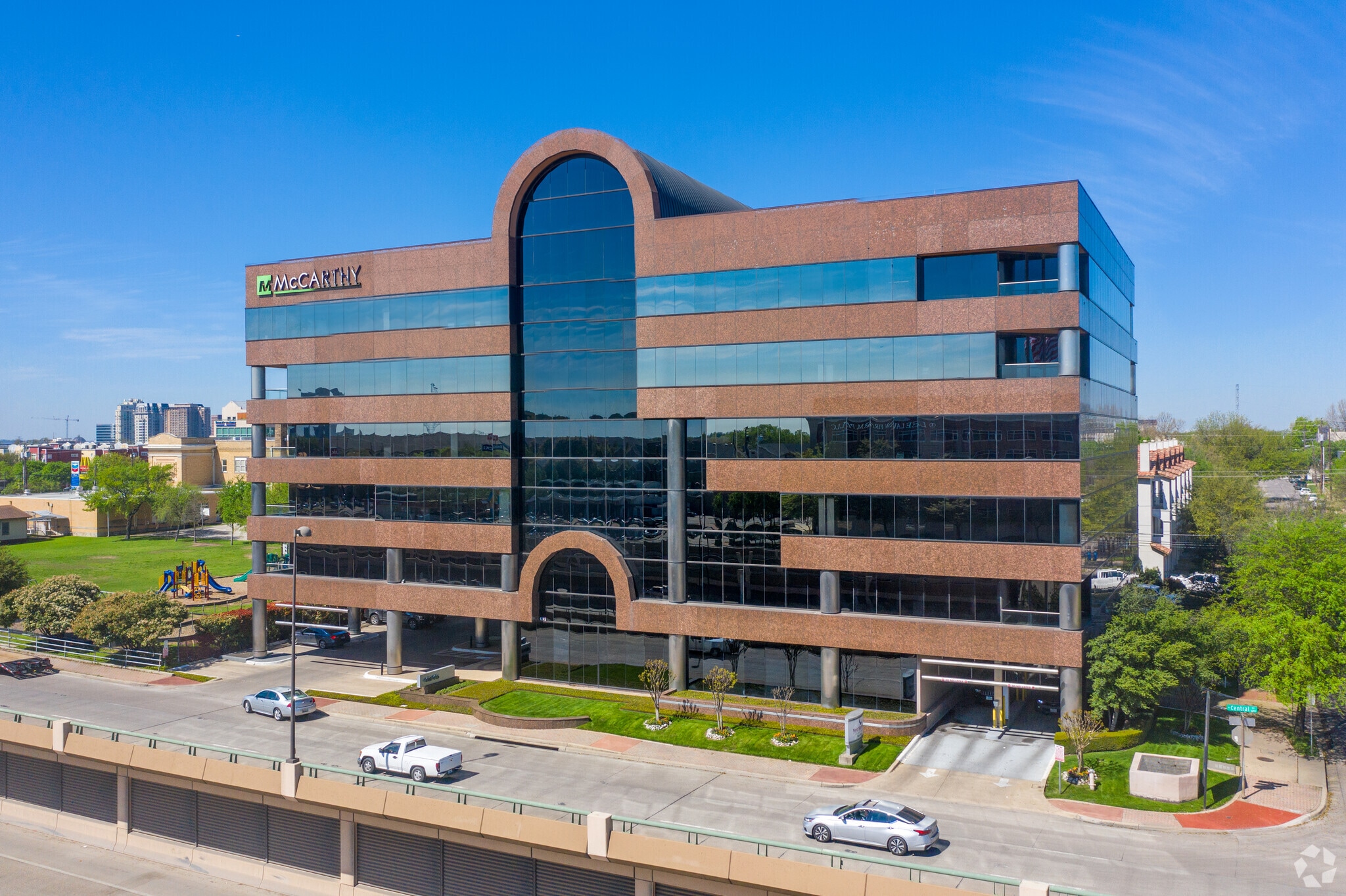 4245 N Central Expy, Dallas, TX for lease Primary Photo- Image 1 of 9