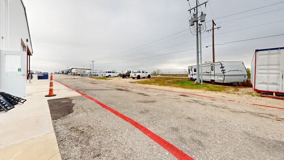 10777 Highway 183 S, Austin, TX à louer - Numérisation 3D de Matterport - Image 2 de 24