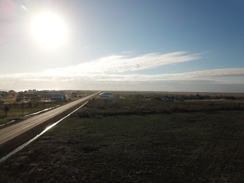 201 Highway 87, Gilchrist, TX à vendre - Photo du bâtiment - Image 3 de 9