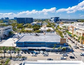 7200-7222 Red Rd, South Miami, FL à louer Photo intérieure- Image 2 de 13