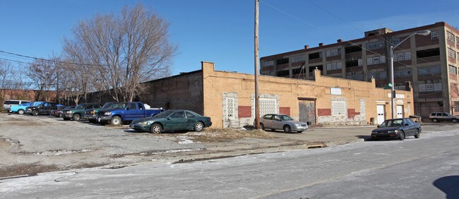 Plus de détails pour 2200 W Lafayette Ave, Baltimore, MD - Industriel à vendre