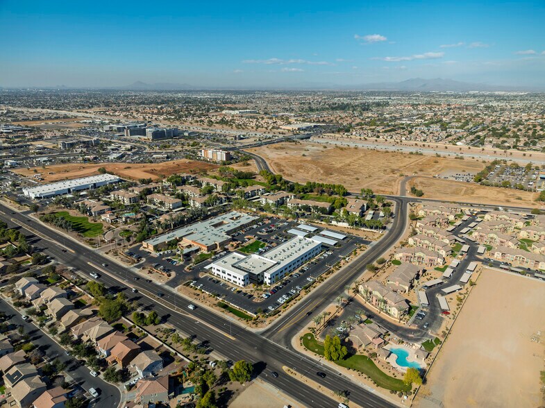5416 E Baseline Rd, Mesa, AZ à louer - Photo du bâtiment - Image 2 de 6