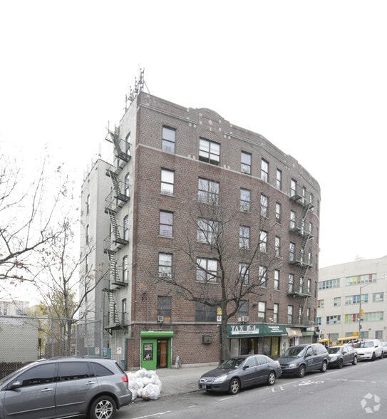 1800 University Ave, Bronx, NY for lease - Building Photo - Image 2 of 5