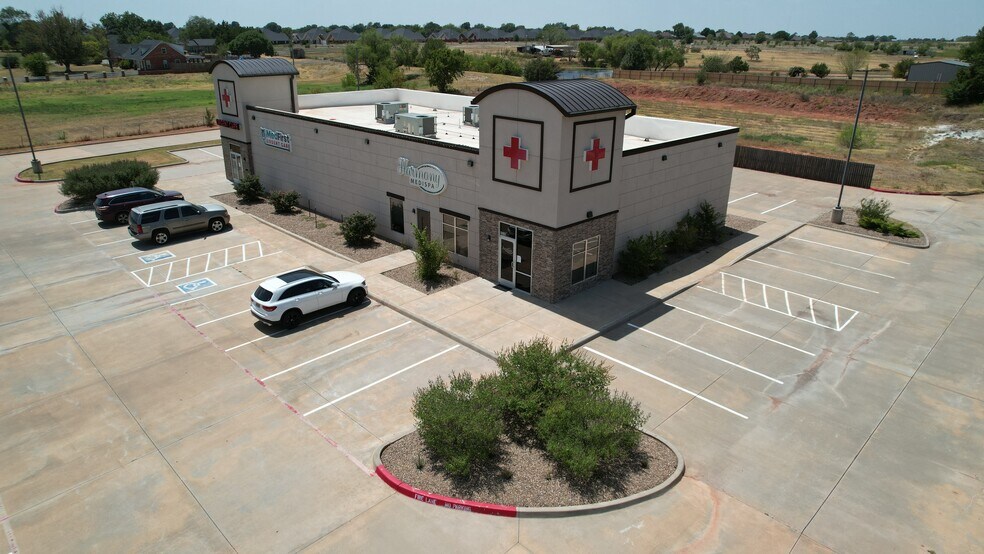 1315 Chisholm Trail Pky, Duncan, OK à vendre - Photo du bâtiment - Image 1 de 62