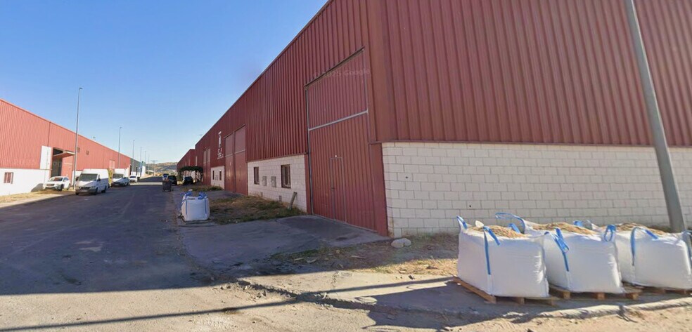 Textil, Navalmoral de la Mata, Cáceres for sale - Building Photo - Image 3 of 3