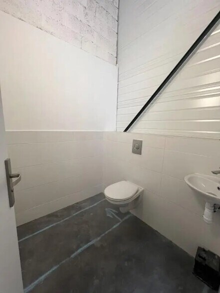 Flex dans Fleurines à louer - Photo du bâtiment - Image 3 de 3