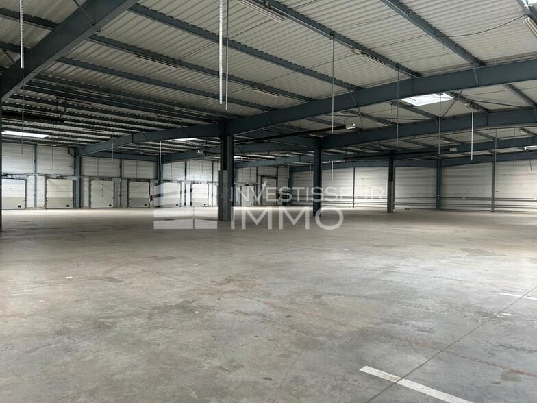 Office in Mitry Mory for lease - Interior Photo - Image 1 of 10