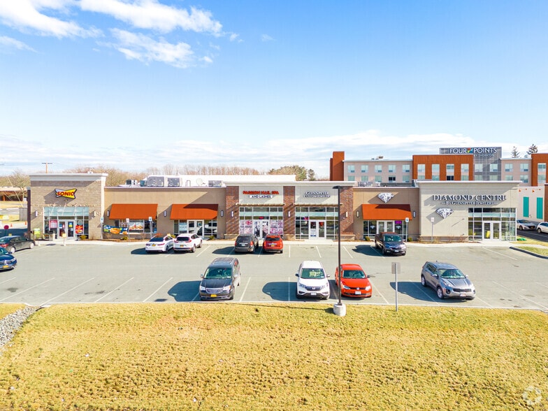 351 Route 9W, Albany, NY for lease - Primary Photo - Image 1 of 4