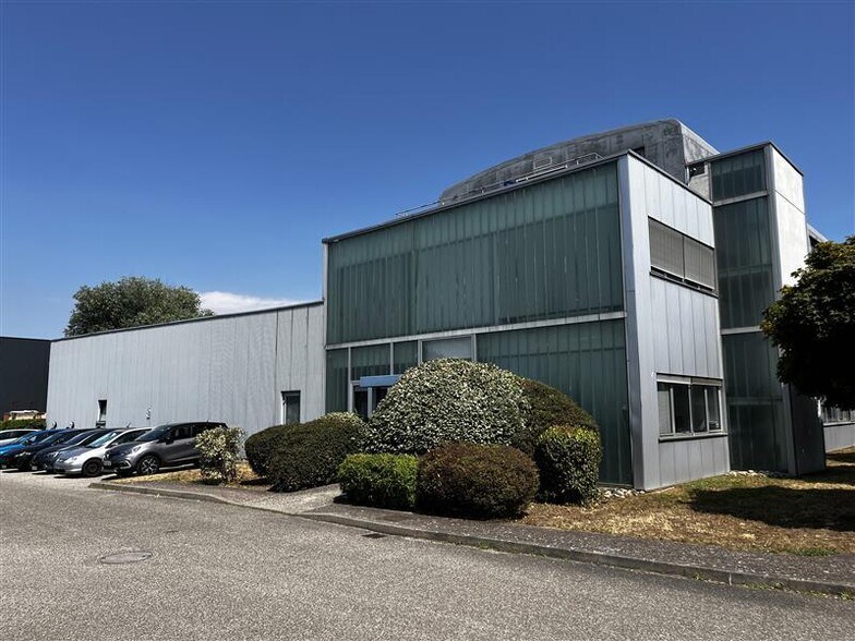 Office in Ostwald for lease - Building Photo - Image 3 of 10