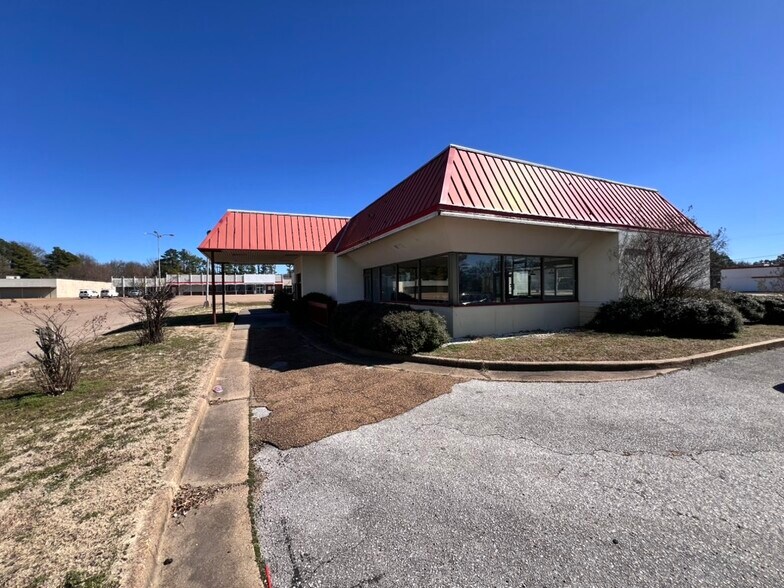 2236 Washington St, Forrest City, AR à vendre - Photo du bâtiment - Image 2 de 5
