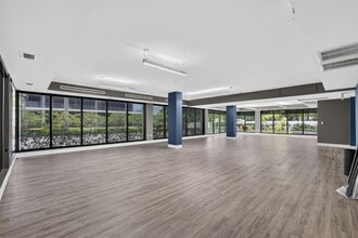 630 US Highway 1, North Palm Beach, FL for lease Interior Photo- Image 1 of 5