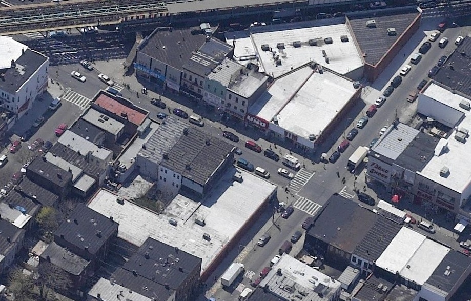 446 Knickerbocker Ave, Brooklyn, NY for sale - Primary Photo - Image 1 of 3