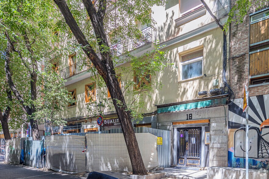 Calle de Tribulete, 18, Madrid, Madrid for sale - Building Photo - Image 2 of 2