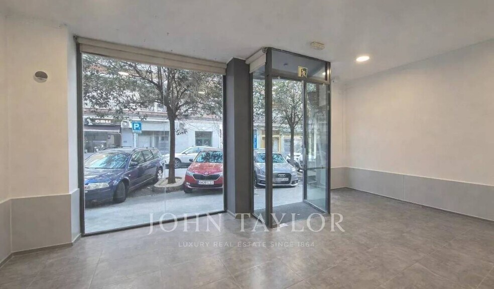 Multifamily in Madrid, Madrid for sale - Interior Photo - Image 2 of 3