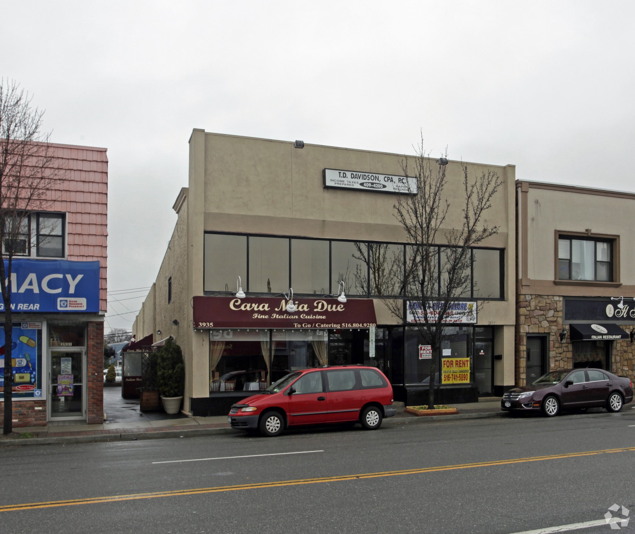 3935-3937 Merrick Rd, Seaford, NY à louer Photo principale- Image 1 de 8