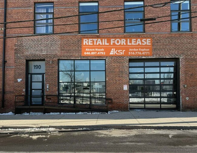 Plus de détails pour 190 West St, Brooklyn, NY - Commerce de détail à louer