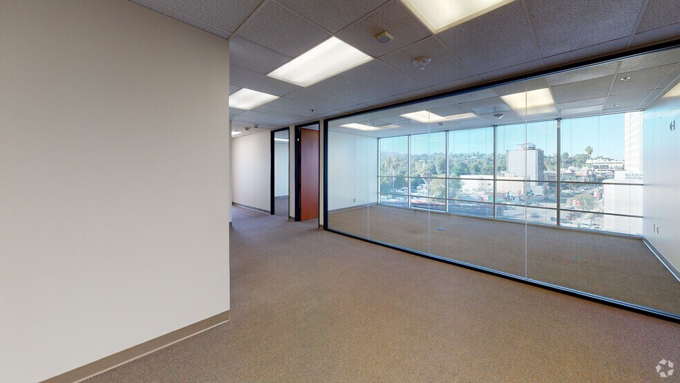 16133 Ventura Blvd, Encino, CA à louer - Numérisation 3D de Matterport - Image 3 de 15