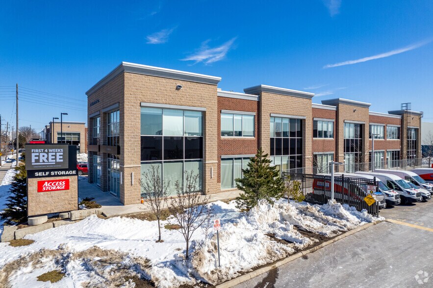 201 Wicksteed Ave, Toronto, ON à vendre - Photo du bâtiment - Image 3 de 5