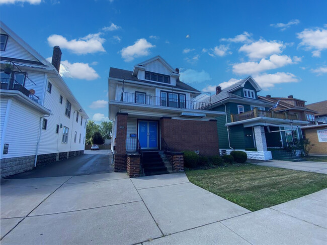 Plus de détails pour 1357 Hertel Ave, Buffalo, NY - Commerce de détail à louer