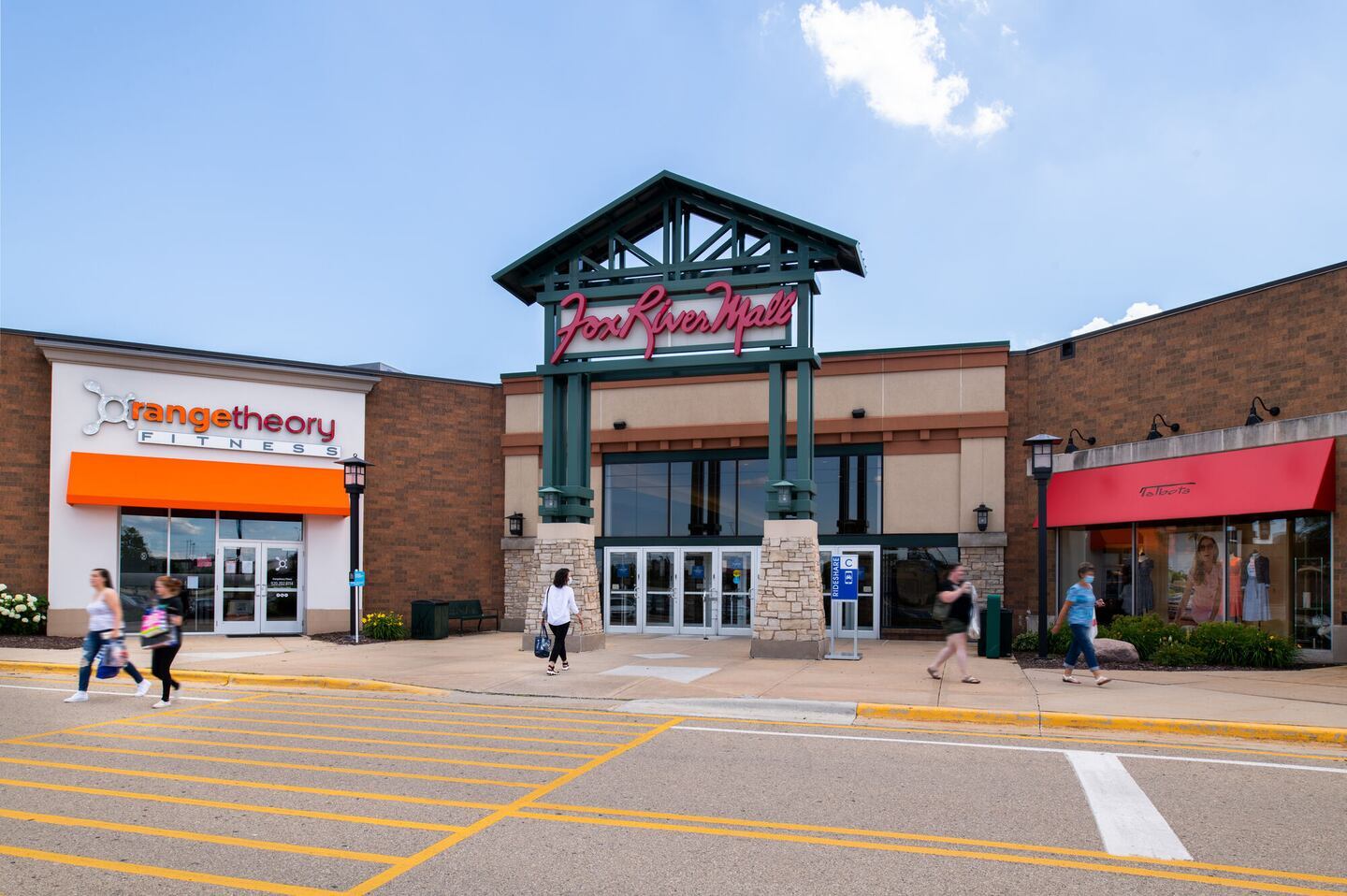 4301 W Wisconsin Ave, Appleton, WI for lease Building Photo- Image 1 of 6