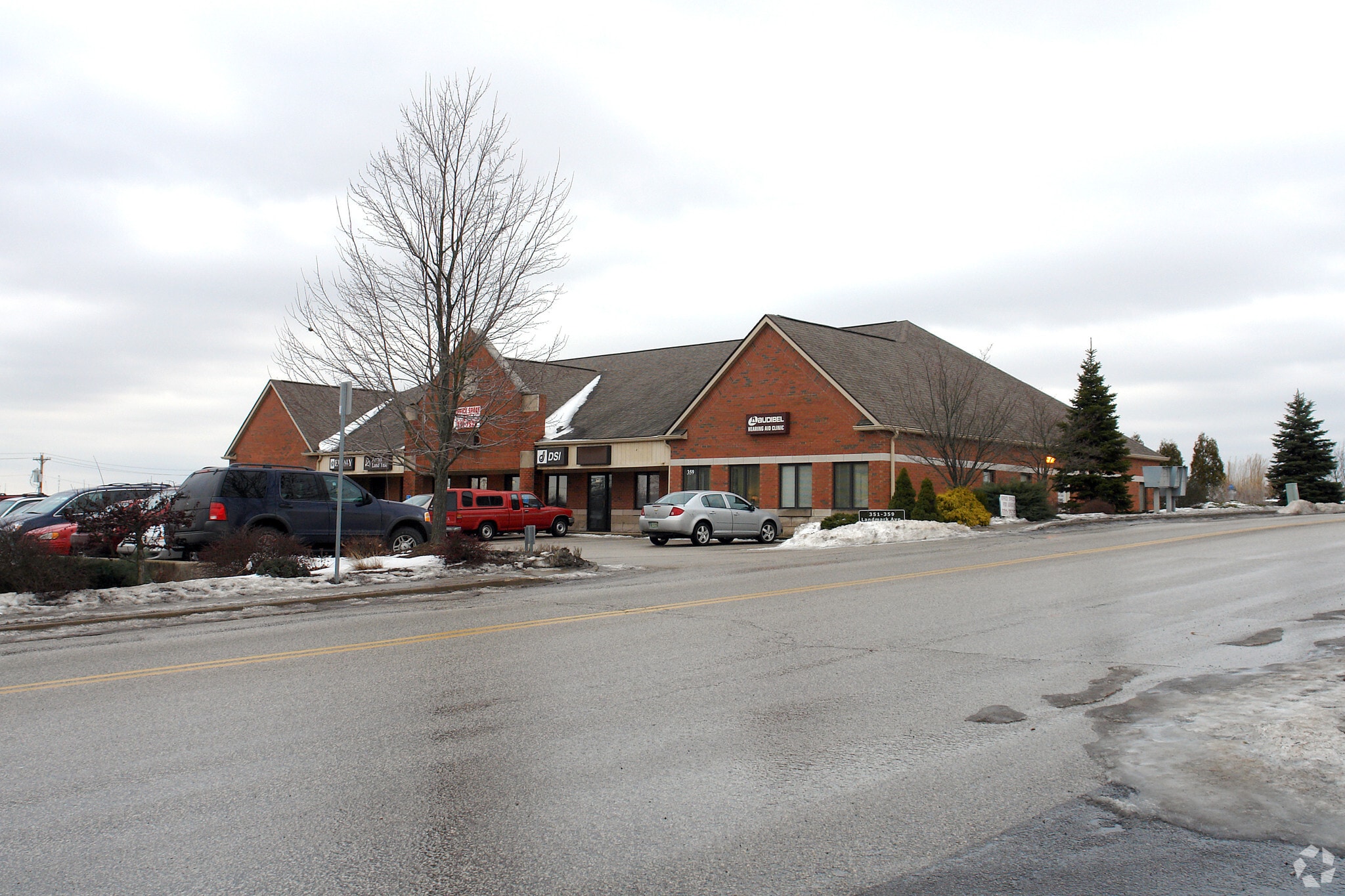 351-359 S Landmark Ave, Bloomington, IN for lease Primary Photo- Image 1 of 3