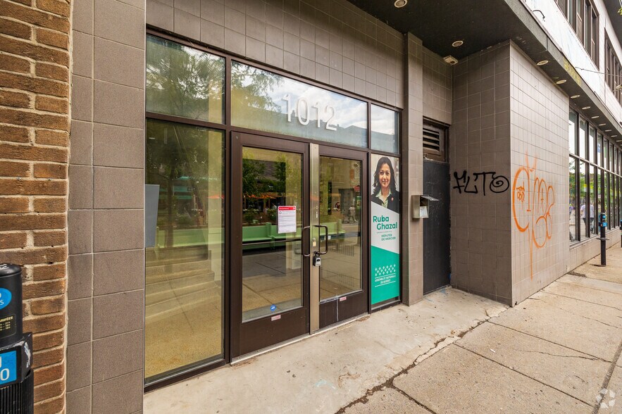 1000-1012 Av du Mont-Royal E, Montréal, QC à louer - Photo du bâtiment - Image 3 de 5