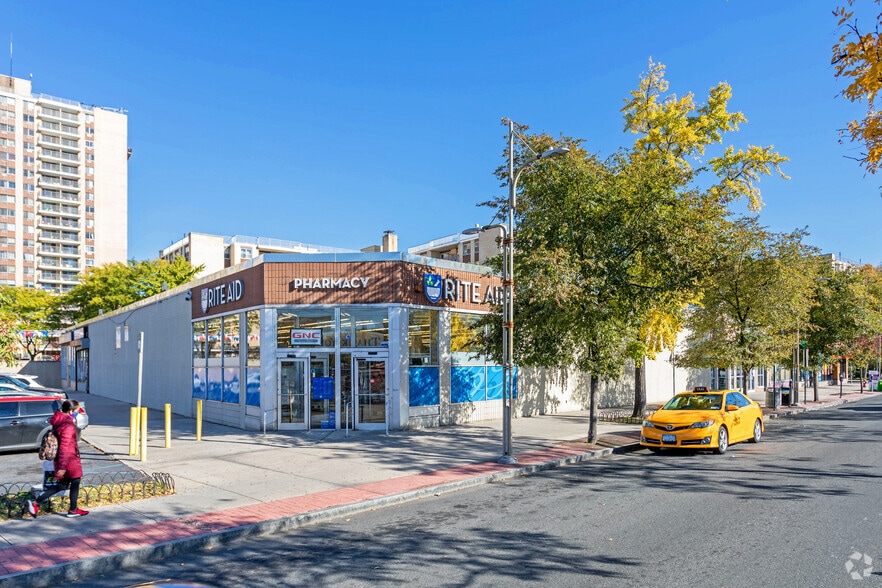 47 E Prospect Ave, Mount Vernon, NY for sale - Primary Photo - Image 1 of 2