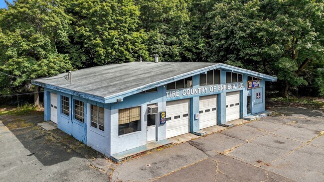 More details for Automotive Building w/ Adjacent Land – for Sale, Enfield, CT