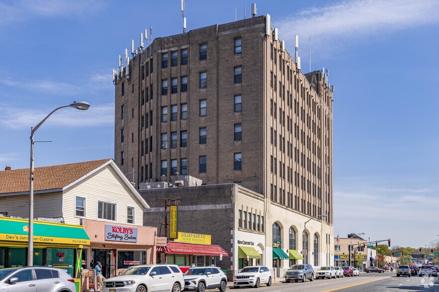 2 Broad St, Bloomfield, NJ for lease - Building Photo - Image 2 of 4