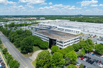 1800 Continental Blvd, Charlotte, NC - Aerial map view