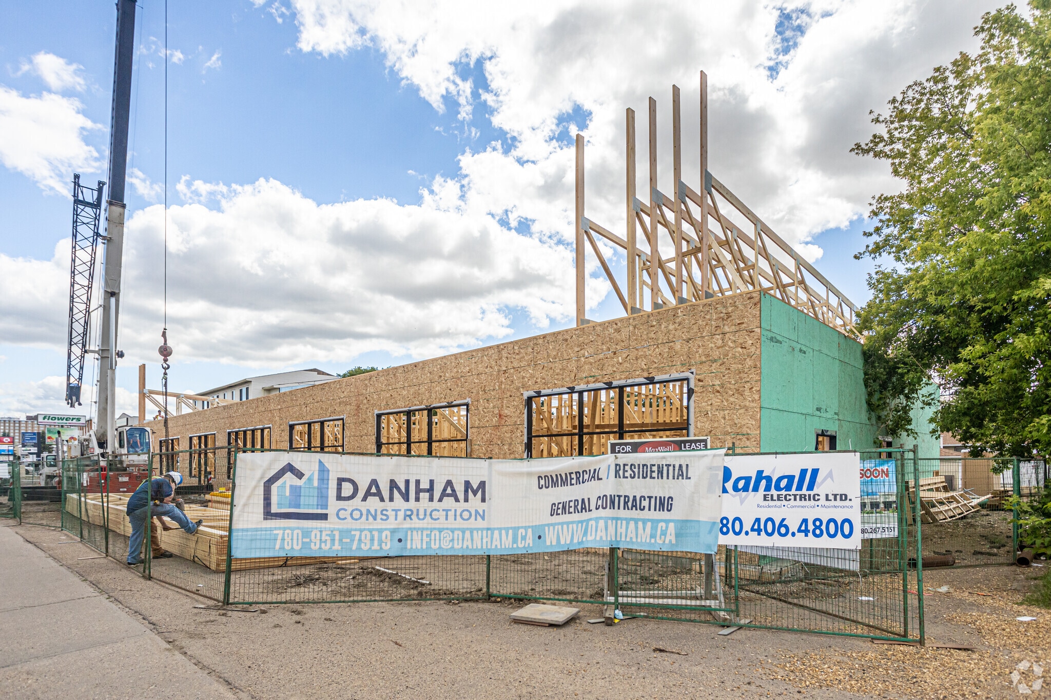 7301 101st Ave NW, Edmonton, AB for sale Primary Photo- Image 1 of 1