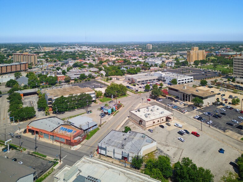 816-818 Lexington Ave, San Antonio, TX à vendre - Photo du bâtiment - Image 3 de 15