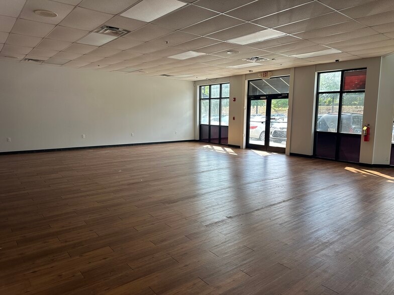 4470 Satellite Blvd, Duluth, GA for lease - Building Photo - Image 3 of 6