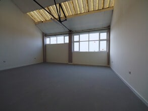 Lawley St, Stoke On Trent for lease Interior Photo- Image 2 of 4