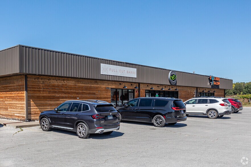 3406-4 SE J St, Bentonville, AR à louer - Photo du bâtiment - Image 2 de 11