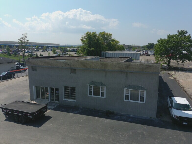 1215 W Ridge Pike, Conshohocken, PA à vendre - Photo du bâtiment - Image 2 de 5