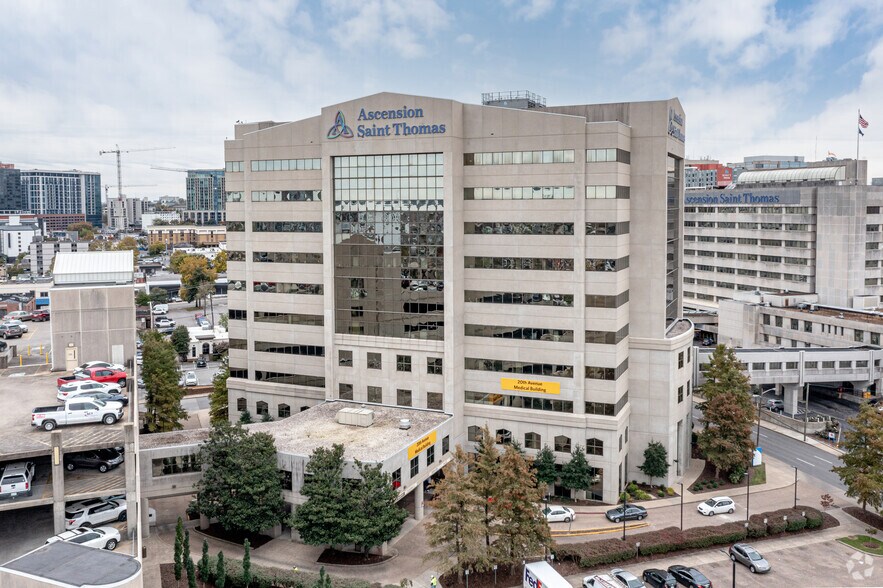 300 N 20th Ave, Nashville, TN à louer - Photo principale - Image 1 de 4