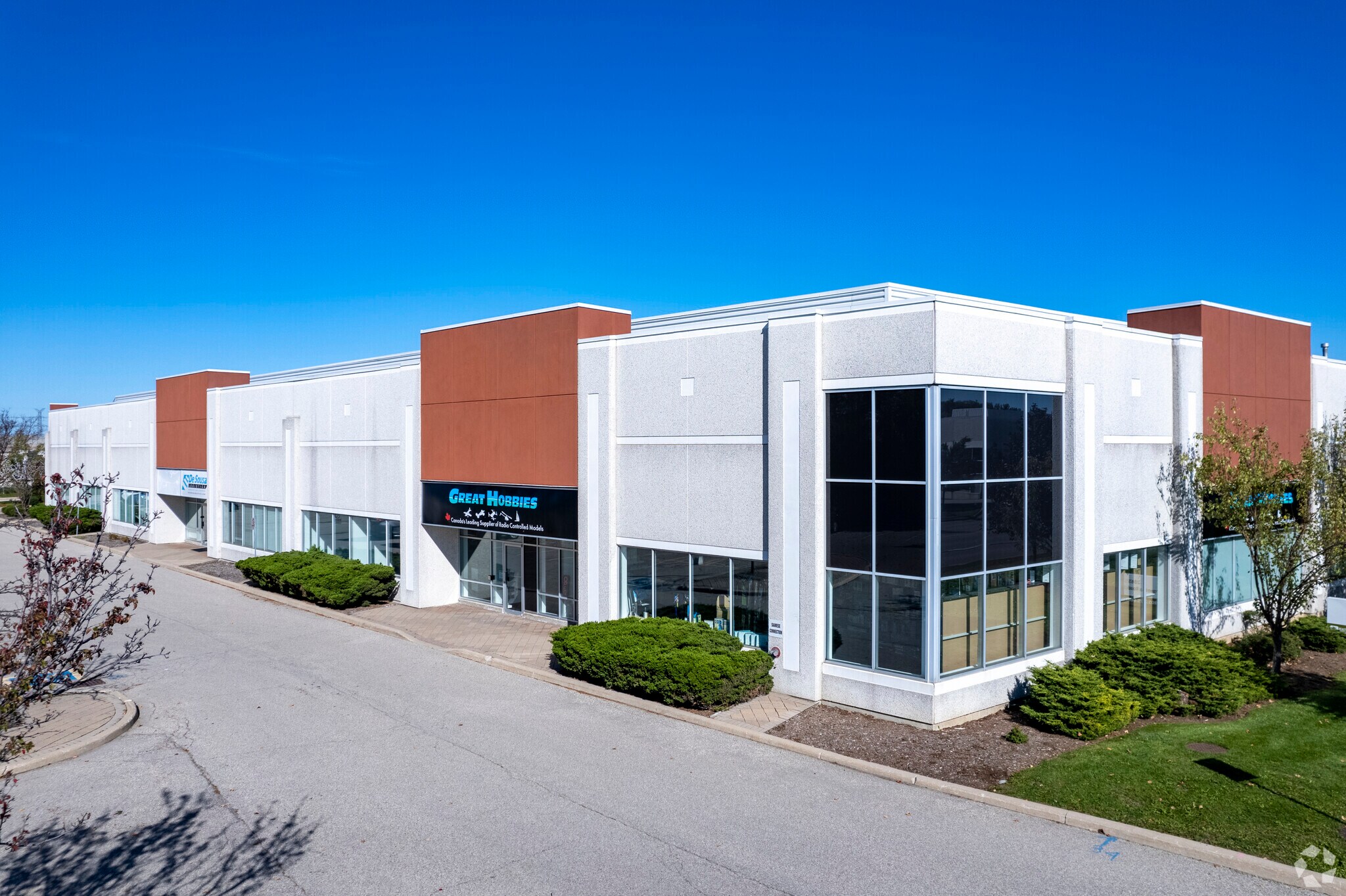 2865 Argentia Rd, Mississauga, ON à vendre Photo principale- Image 1 de 1