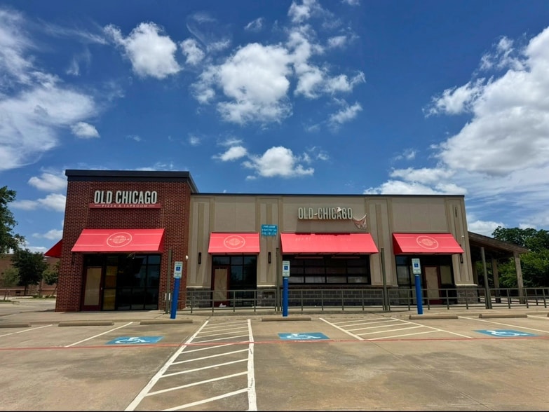 1380 W Centerville Rd, Garland, TX for lease - Building Photo - Image 1 of 7