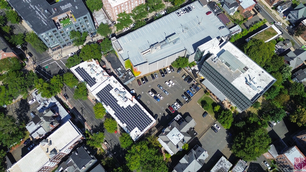 1211 Chapel St, New Haven, CT for lease - Building Photo - Image 3 of 11