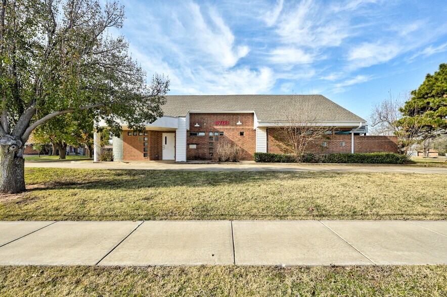 4701 N Martin Luther King Ave, Oklahoma City, OK à vendre - Photo du b timent - Image 3 de 29