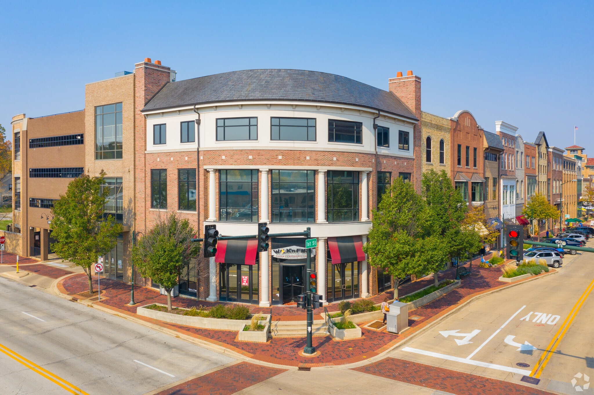 51-181 S 1st St, St Charles, IL for lease Building Photo- Image 1 of 23