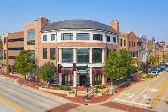 Plus de détails pour 51-181 S 1st St, St Charles, IL - Coworking à louer