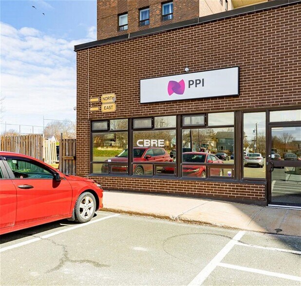 100 Elizabeth Av, St. John's, NL à vendre - Photo principale - Image 1 de 1