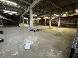 100 Hinsdale St, Brooklyn NY - Warehouse